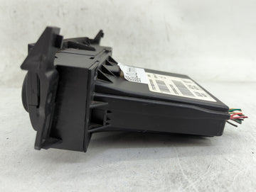 2007 Buick Lucerne Climate Control Module Temperature AC/Heater Replacement P/N:15892086 MX237000-2113 Fits OEM Used Auto Parts