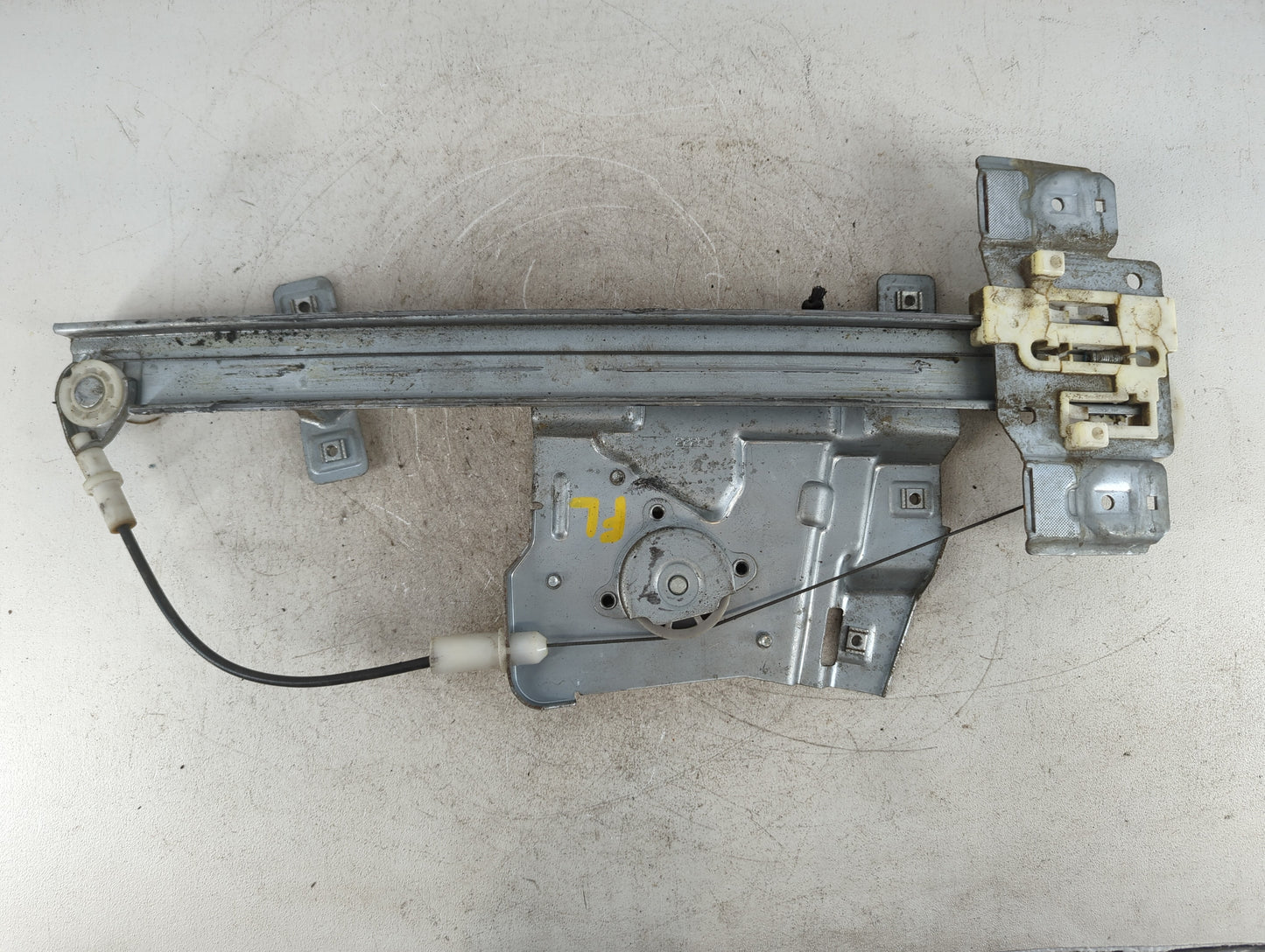 2006-2011 Buick Lucerne Driver Left Front Window Regulator 776114 - Oemusedautoparts1.com