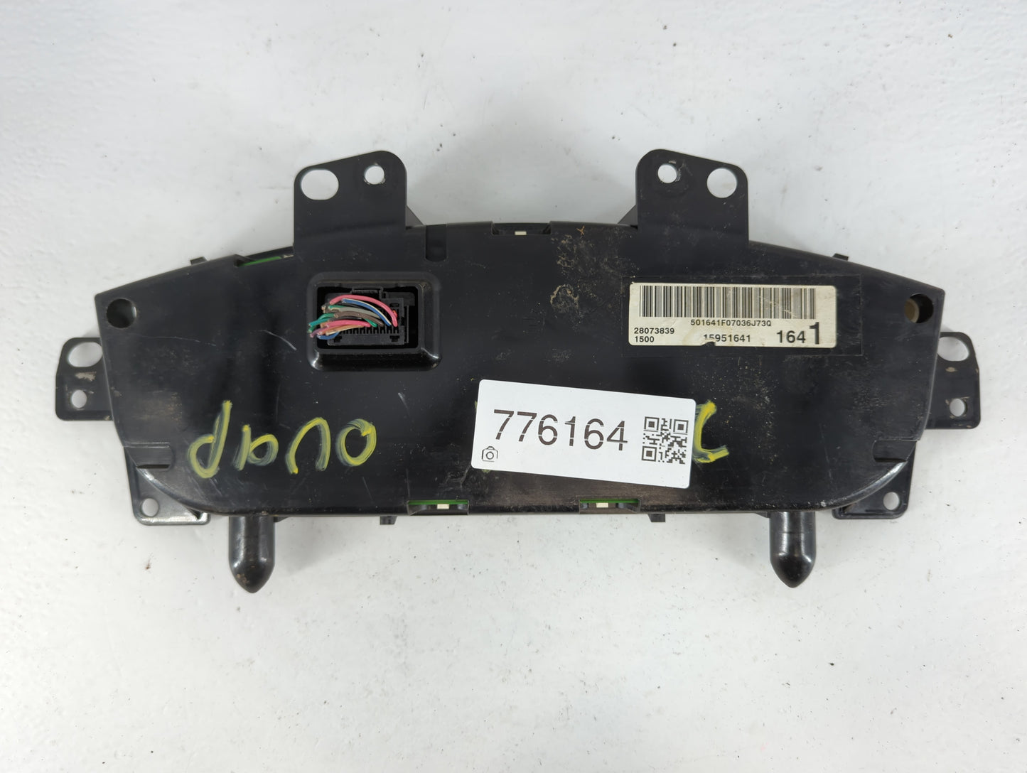 2007 Buick Lucerne Instrument Cluster Speedometer Gauges P/N:15951641 28073839 Fits OEM Used Auto Parts - Oemusedautoparts1.