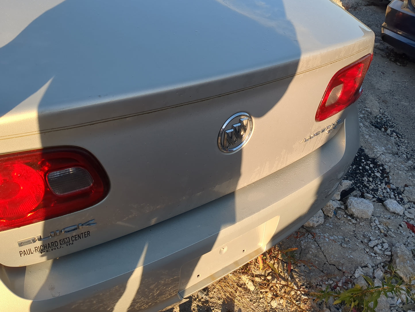 2006-2011 Buick Lucerne Trunk/decklid/hatch/tailgate Oem - Oemusedautoparts1.com