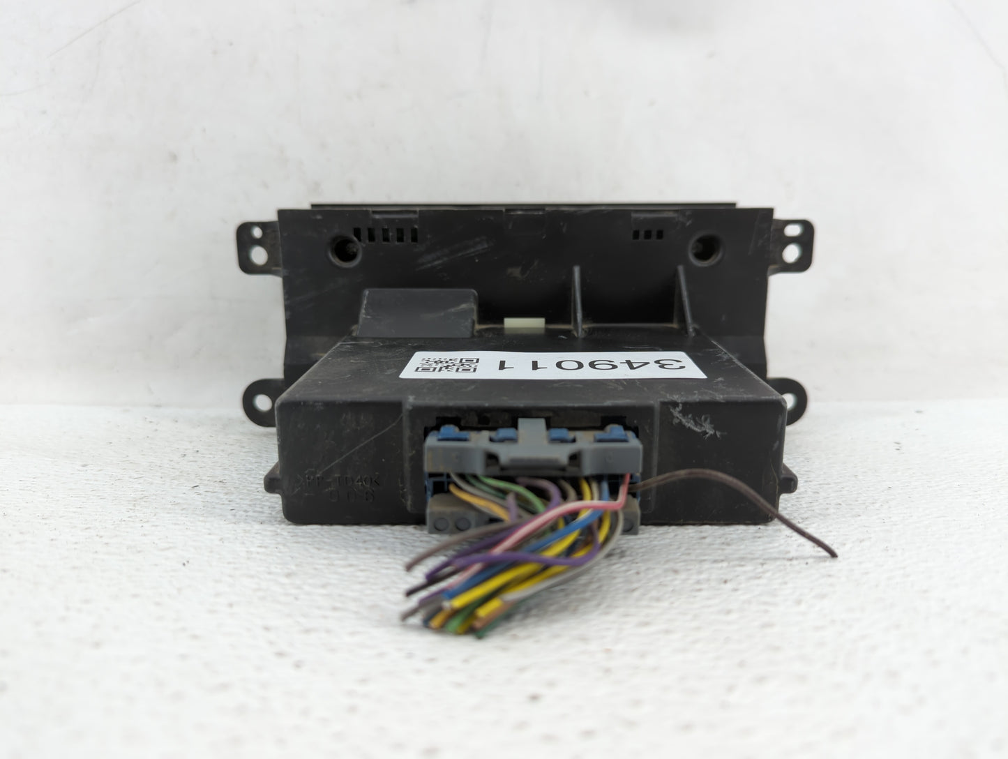 2007 Cadillac Cts Climate Control Module Temperature AC/Heater Replacement P/N:15861855 Fits OEM Used Auto Parts - Oemusedau