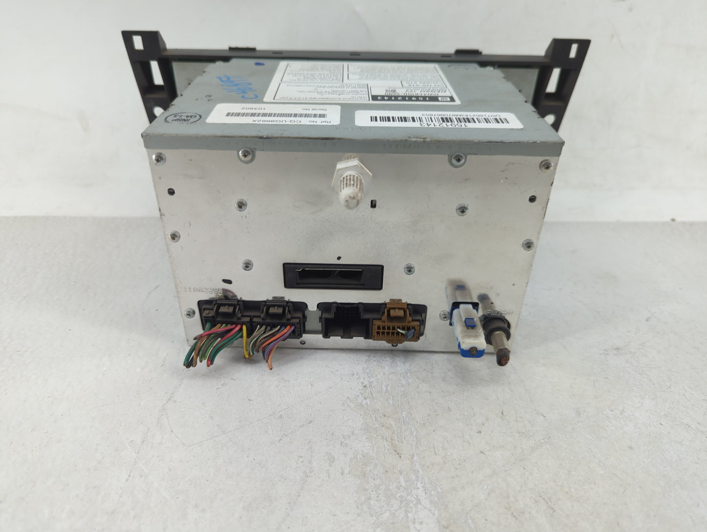 2007 Cadillac Dts Radio AM FM Cd Player Receiver Replacement P/N:15912143 Fits OEM Used Auto Parts - Oemusedautoparts1.com