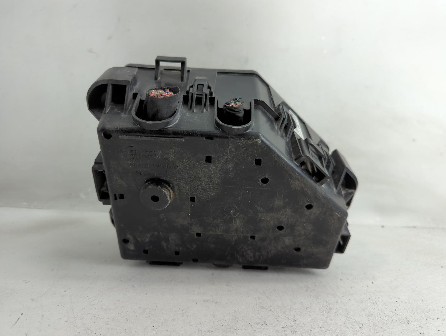 2007 Cadillac Srx Fusebox Fuse Box Panel Relay Module P/N:7140-1941-30 Fits OEM Used Auto Parts - Oemusedautoparts1.com