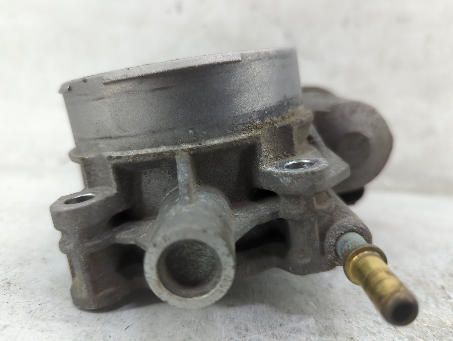 2004-2007 Chevrolet Colorado Throttle Body Fits Fits 2003 2004 2005 2006 2007 OEM Used Auto Parts - Oemusedautoparts1.com