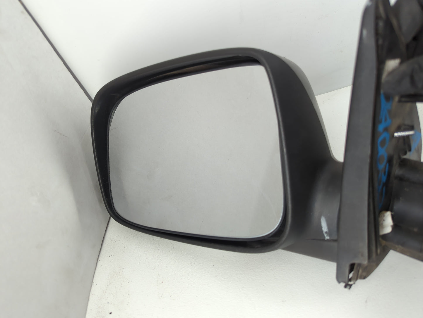 2004-2012 Chevrolet Colorado Driver Side View Mirror - Left Door Mirror OEM Used - Oemusedautoparts1.com