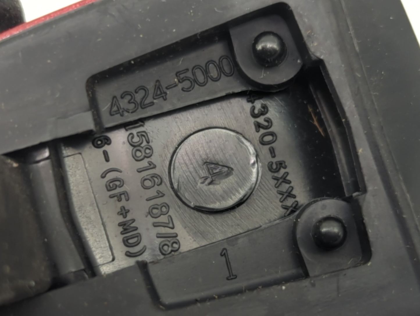 2005 Equinox Passenger Front Right Door Handle Exterior Assembly - Oemusedautoparts1.com