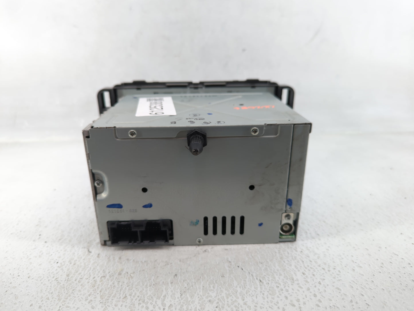 2007 Chevrolet Equinox Radio AM FM Cd Player Receiver Replacement P/N:15293275 Fits OEM Used Auto Parts - Oemusedautoparts1.