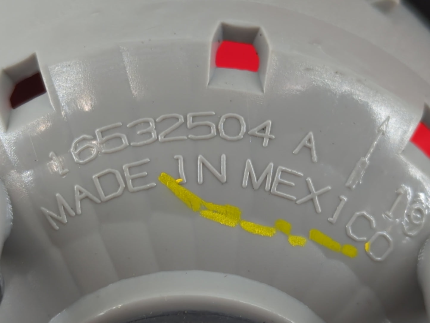 2006-2011 Chevrolet Hhr Tail Light Assembly Passenger Right OEM Fits Fits 2006 2007 2008 2009 2010 2011 OEM Used Auto Parts