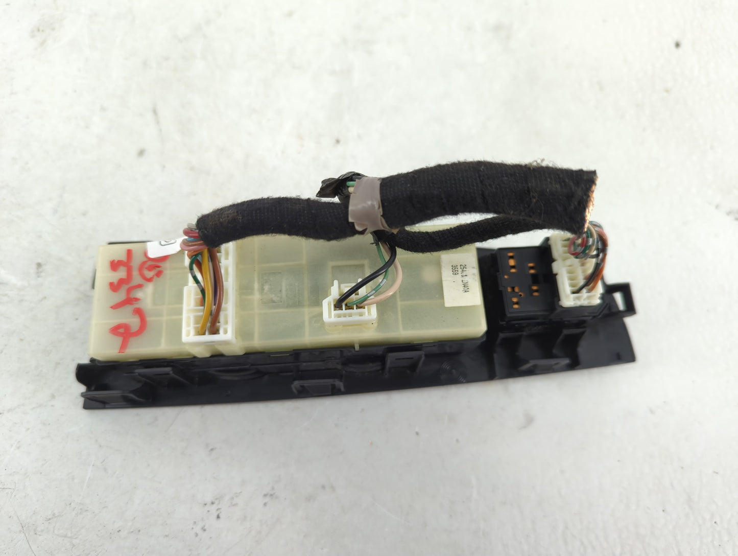 2006-2008 Chevrolet Hhr Master Power Window Switch Replacement Driver Side Left P/N:25401 ZN40A Fits Fits 2006 2007 2008 OEM