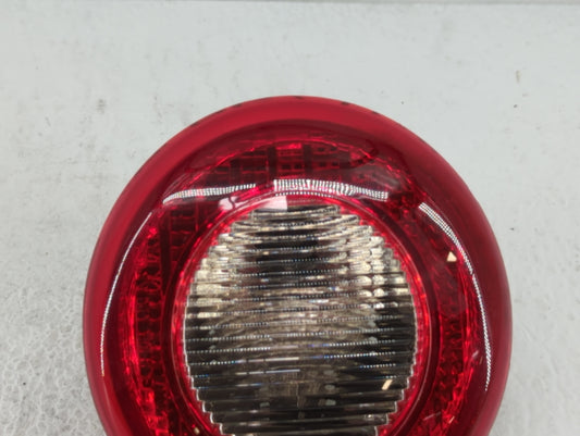 2006-2011 Chevrolet Hhr Tail Light Assembly Passenger Right OEM P/N:15875484 25863812 Fits Fits 2006 2007 2008 2009 2010 2011 OEM Used Auto Parts