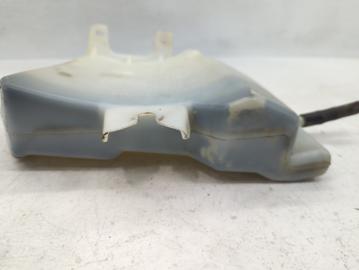 2006 Chevrolet Impala Radiator Coolant Overflow Expansion Tank Bottle 863473 - Oemusedautoparts1.com