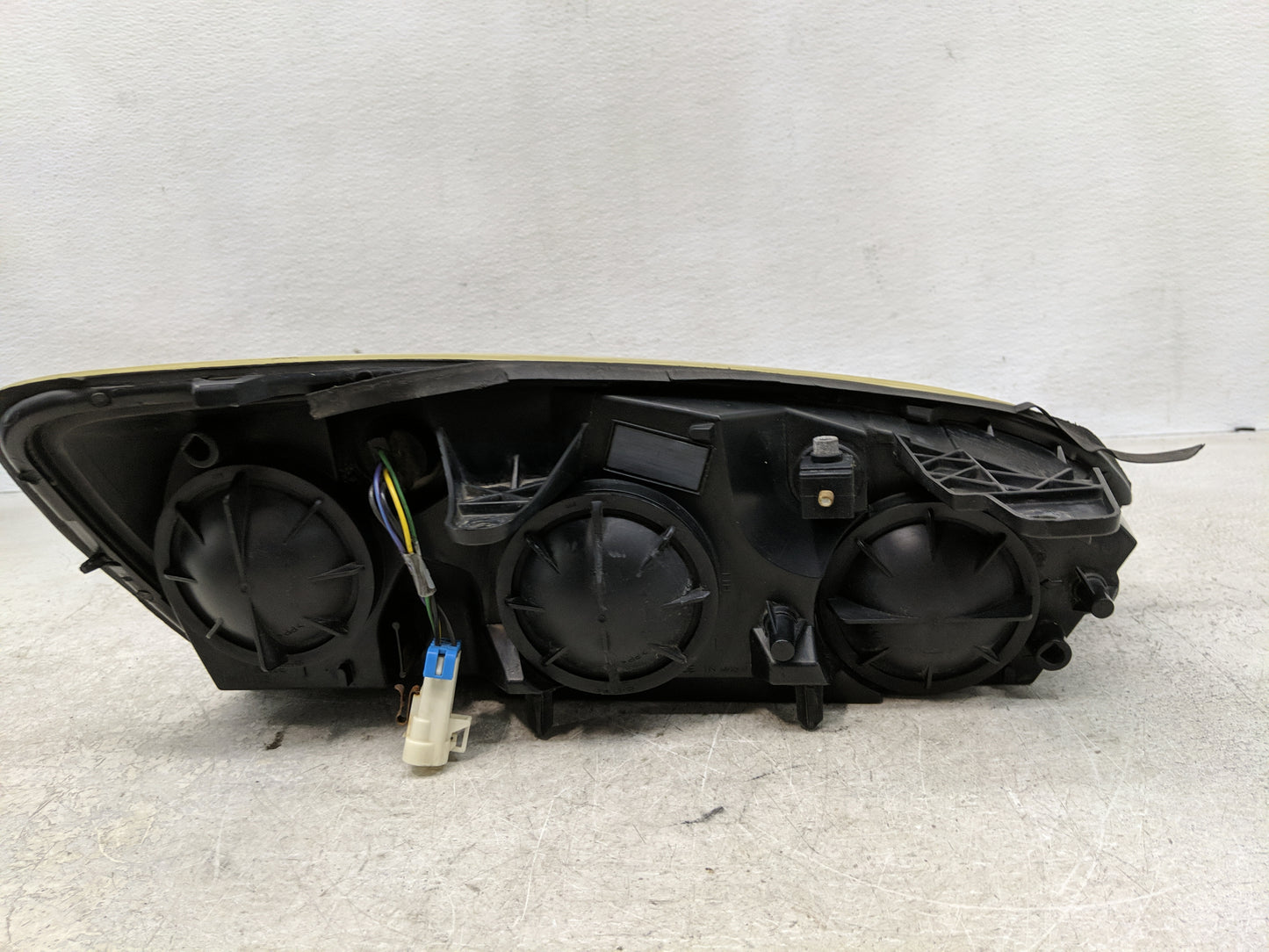 2004-2008 Chevrolet Malibu Passenger Right Oem Head Light Headlight Lamp - Oemusedautoparts1.com