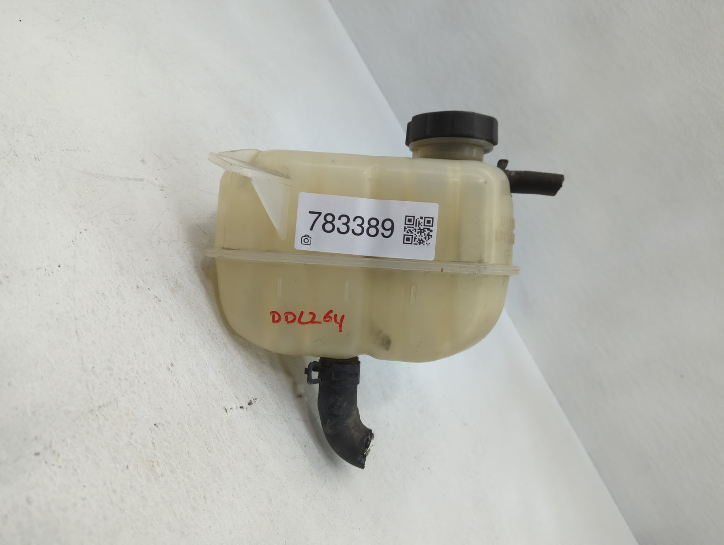 2006 Chevrolet Malibu Radiator Coolant Overflow Expansion Tank Bottle - Oemusedautoparts1.com