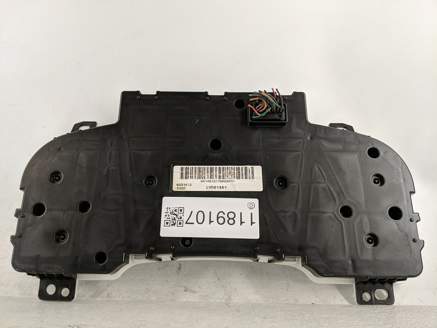 2007 Chevrolet Silverado 2500 Hd Instrument Cluster Speedometer Gauges Fits Fits 2008 2009 2010 2011 2012 2013 OEM Used Auto