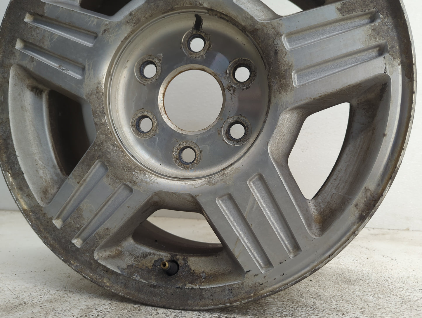 2007-2008 Chevrolet Tahoe Oem Wheel Rim 1095630 - Oemusedautoparts1.com