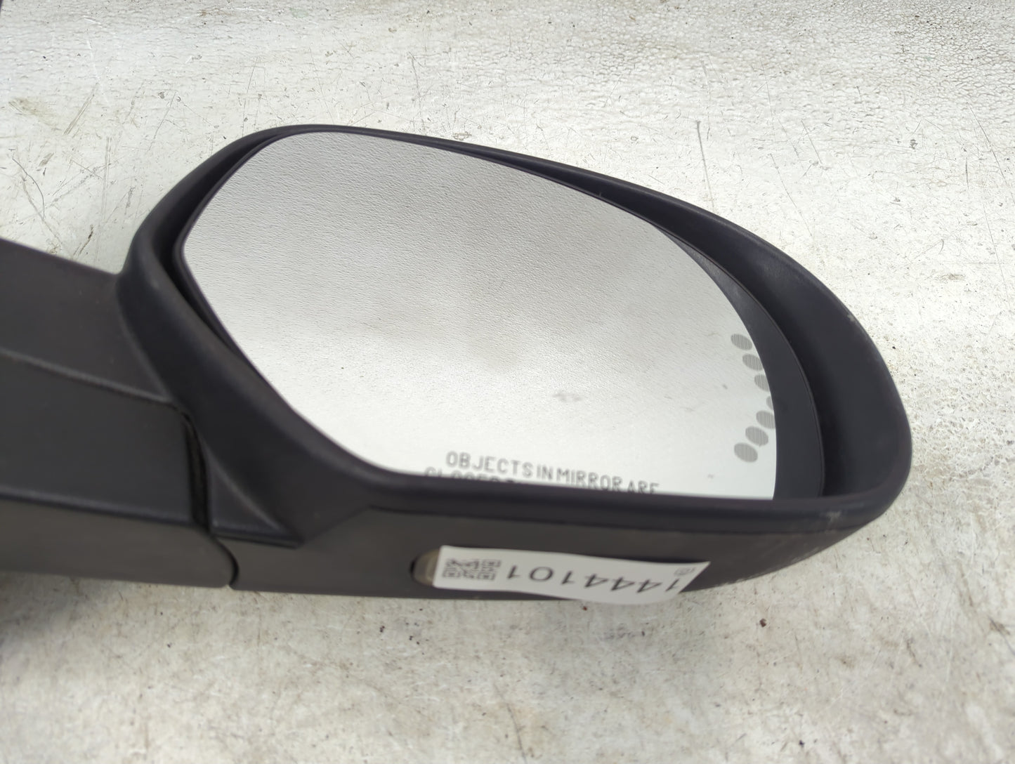 2007-2008 Chevrolet Tahoe Passenger Side View Mirror - Right Door Mirror OEM Used - Oemusedautoparts1.com