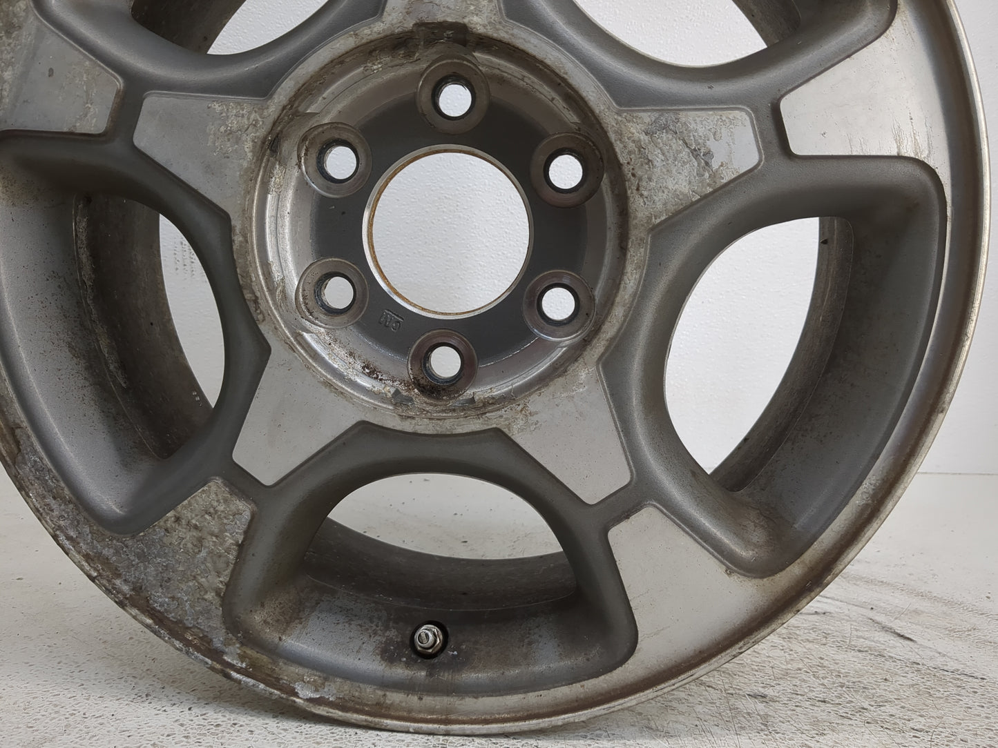 2004-2009 Chevrolet Trailblazer Oem Wheel Rim 1145786 - Oemusedautoparts1.com