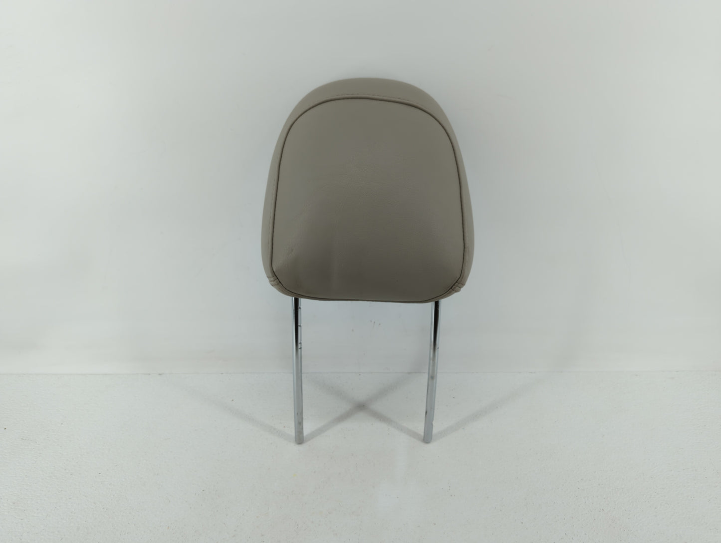 2005-2007 Chrysler 300 Headrest Head Rest Front Driver Passenger Seat Fits Fits 2005 2006 2007 OEM Used Auto Parts - Oemused