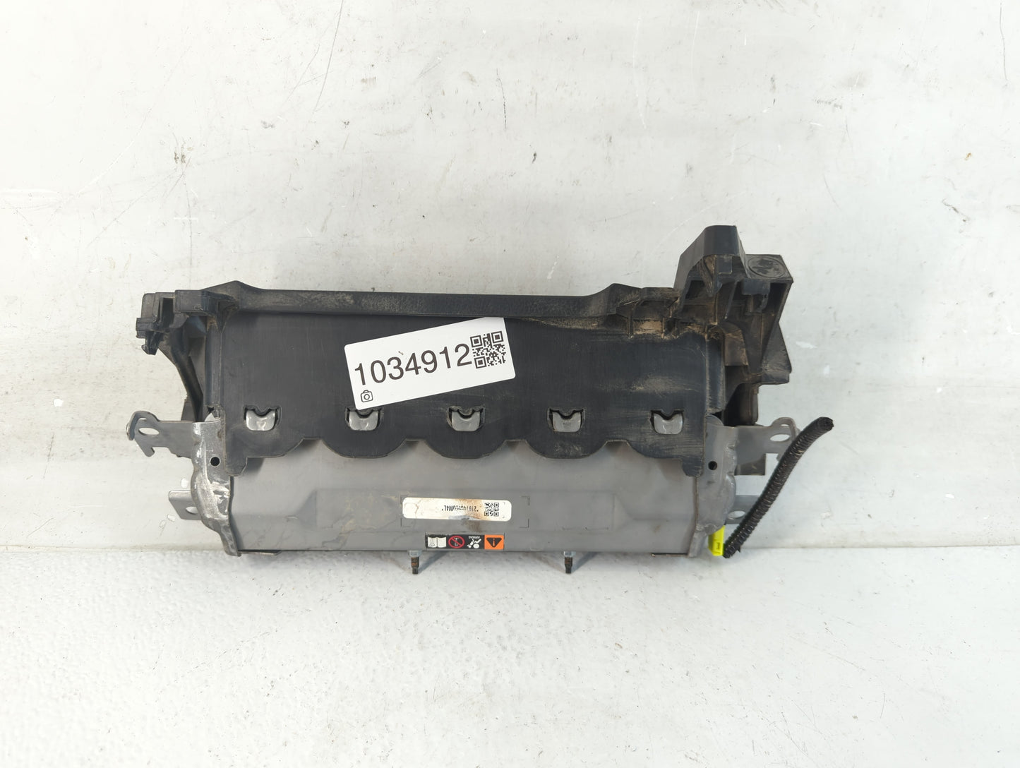 2007 Chrysler Aspen Air Bag Passenger Right Dashboard OEM Fits Fits 2005 2006 OEM Used Auto Parts - Oemusedautoparts1.com