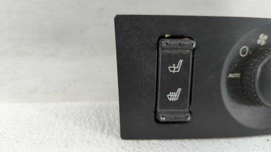 2004-2008 Chrysler Pacifica Climate Control Module Temperature AC/Heater Replacement P/N:0UB51TRMAC 0UB52TRMAC Fits OEM Used Auto Parts