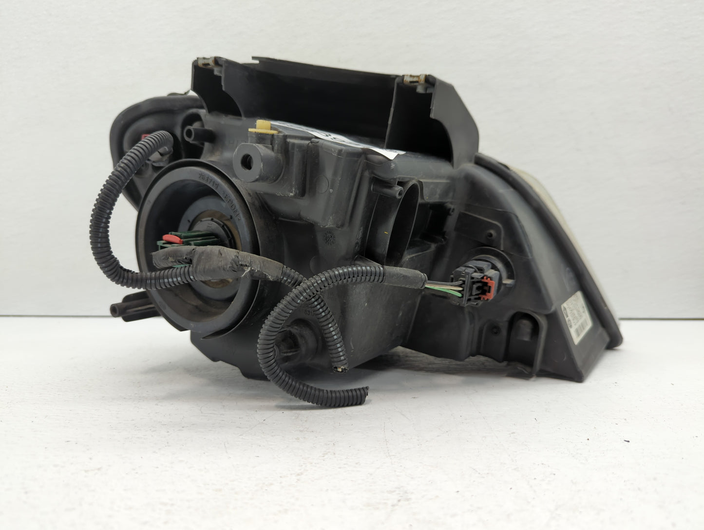 2007-2008 Chrysler Pacifica Driver Left Oem Head Light Headlight Lamp - Oemusedautoparts1.com