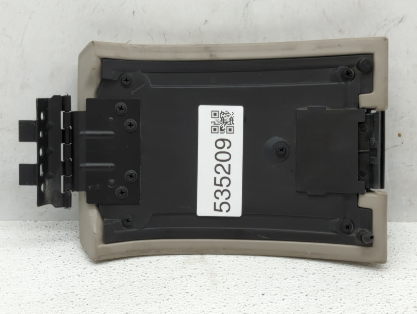 2005-2008 Chrysler Pacifica Center Console Armrest Cover Lid - Oemusedautoparts1.com