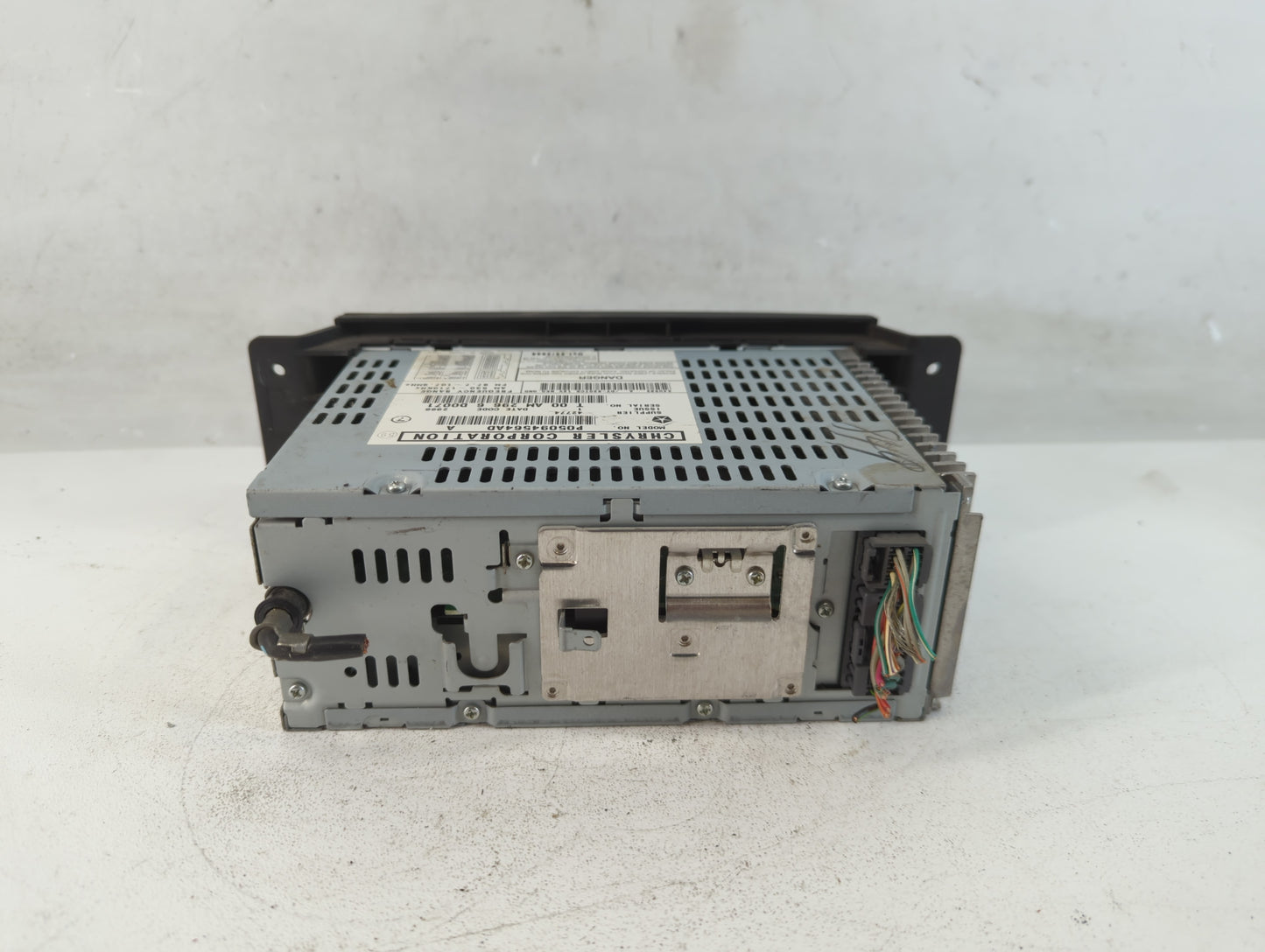 2004-2008 Chrysler Pacifica Radio AM FM Cd Player Receiver Replacement P/N:P05094564AD Fits Fits 2004 2005 2006 2007 2008 OE