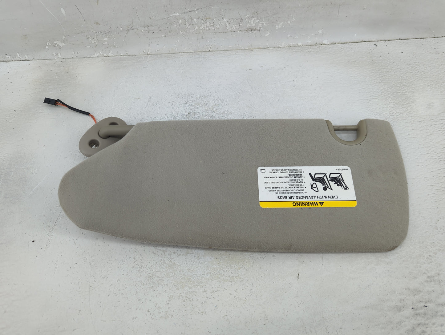 2004-2007 Chrysler Town & Country Sun Visor Shade Replacement Passenger Right Mirror Fits Fits 2004 2005 2006 2007 OEM Used
