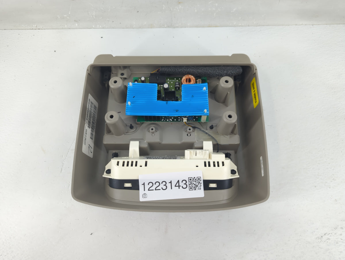 2007-2007 Dodge Caravan Information Radio Display Screen 1223143 - Oemusedautoparts1.com