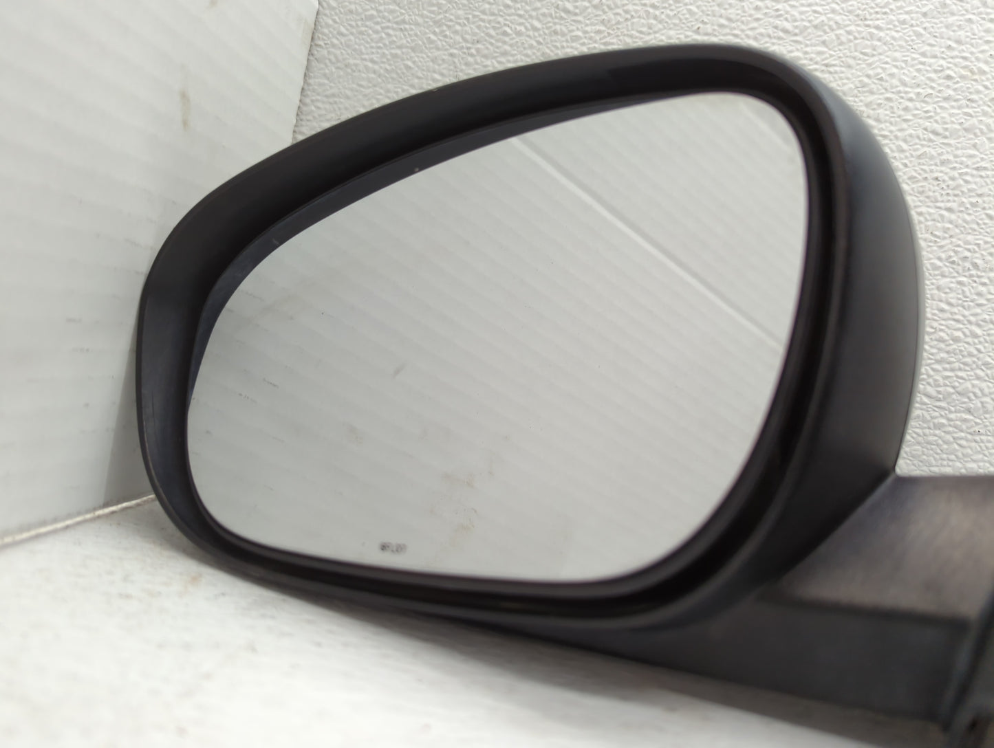 2006-2010 Dodge Charger Driver Side View Mirror - Left Door Mirror OEM Used - Oemusedautoparts1.com