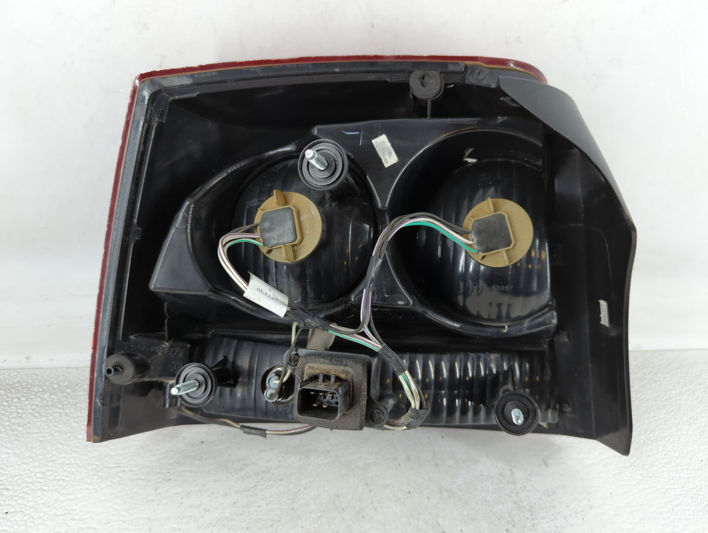 2006-2008 Dodge Charger Tail Light Assembly Passenger Right OEM P/N:04805848AD Fits Fits 2006 2007 2008 OEM Used Auto Parts