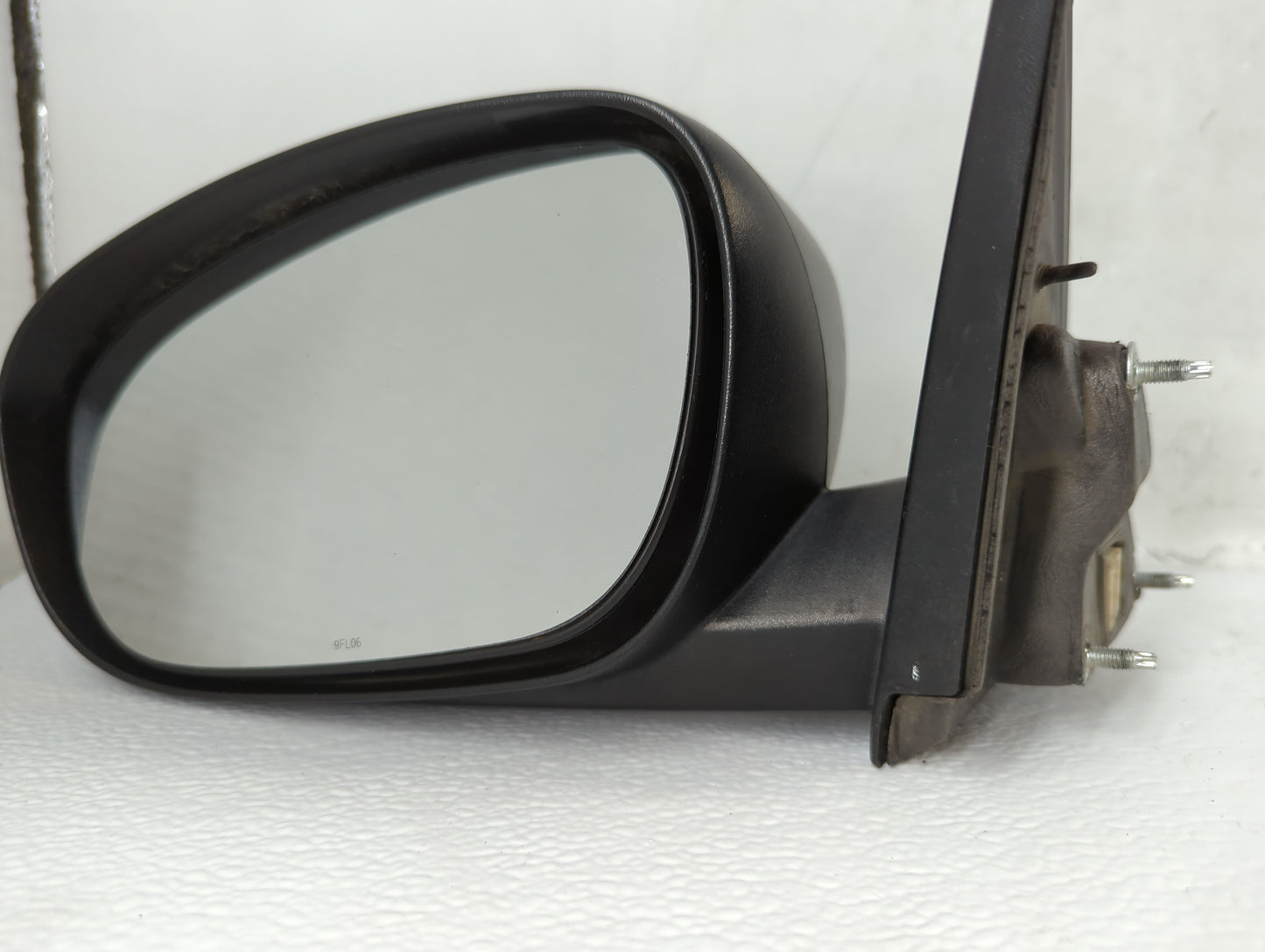 2006-2010 Dodge Charger Driver Side View Mirror - Left Door Mirror OEM Used - Oemusedautoparts1.com