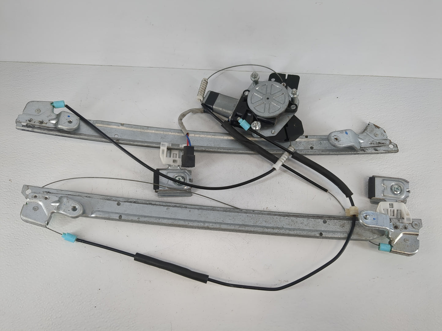Dodge Grand Caravan Driver Left Front Window Regulator - Oemusedautoparts1.com