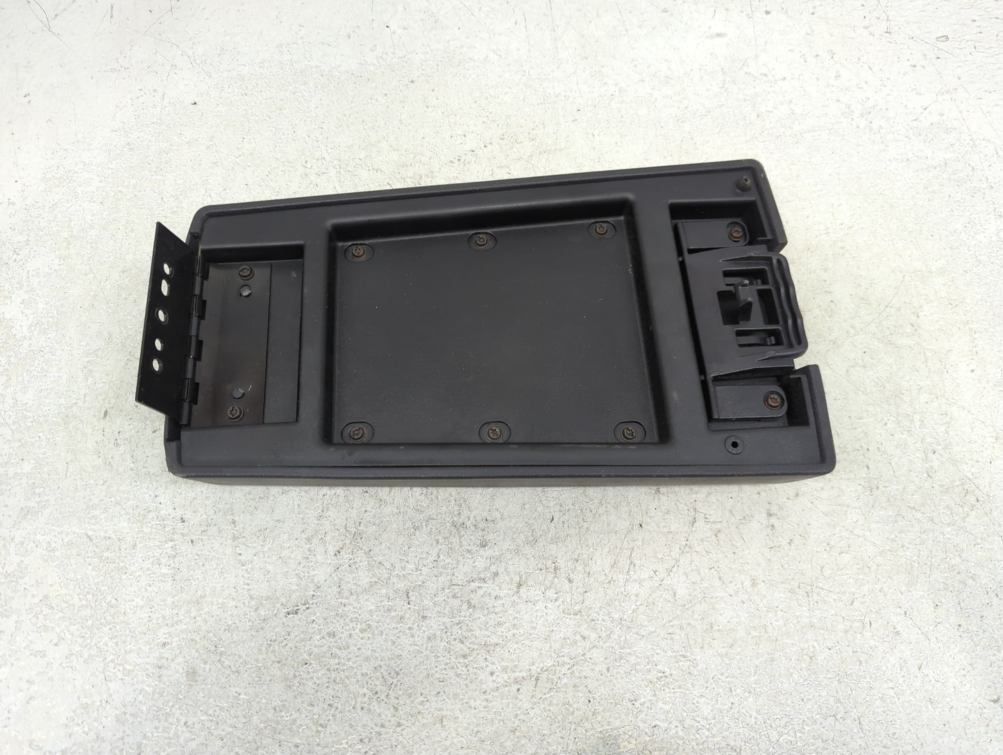 2007-2011 Dodge Nitro Center Console Armrest Cover Lid Fits Fits 2007 2008 2009 2010 2011 2012 OEM Used Auto Parts - Oemused