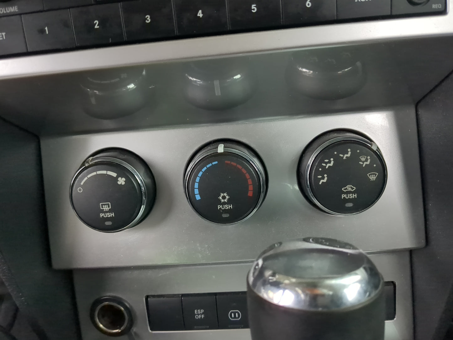 2007 Dodge Nitro Climate Control Module Temperature AC/Heater Replacement Fits OEM Used Auto Parts - Oemusedautoparts1.com