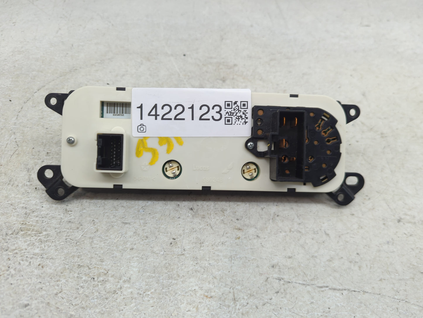 2006-2007 Dodge Ram 1500 Climate Control Module Temperature AC/Heater Replacement P/N:P55056755AB Fits Fits 2006 2007 2008 O