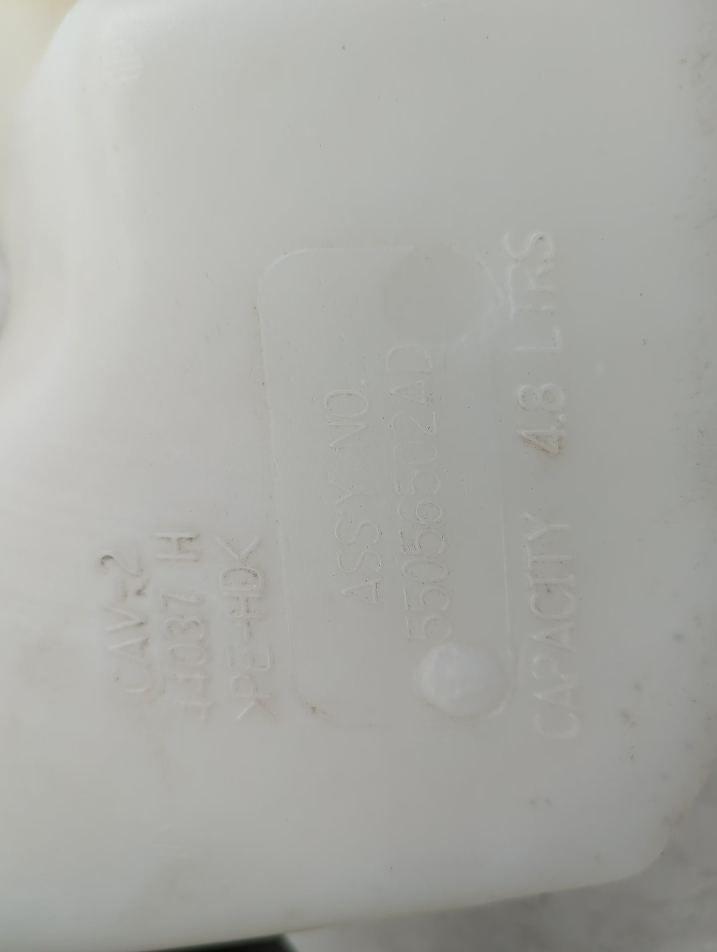 2004-2008 Dodge Ram 1500 Windshield Washer Fluid Reservoir Bottle Oem - Oemusedautoparts1.com