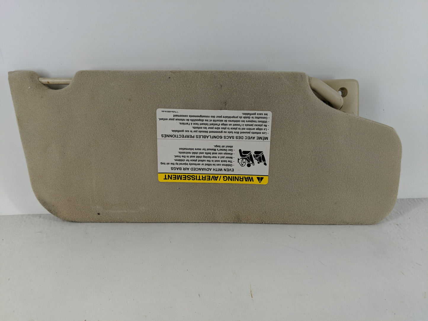 2007-2010 Ford Edge Sun Visor Shade Replacement Driver Left Mirror Fits Fits 2007 2008 2009 2010 OEM Used Auto Parts - Oemus