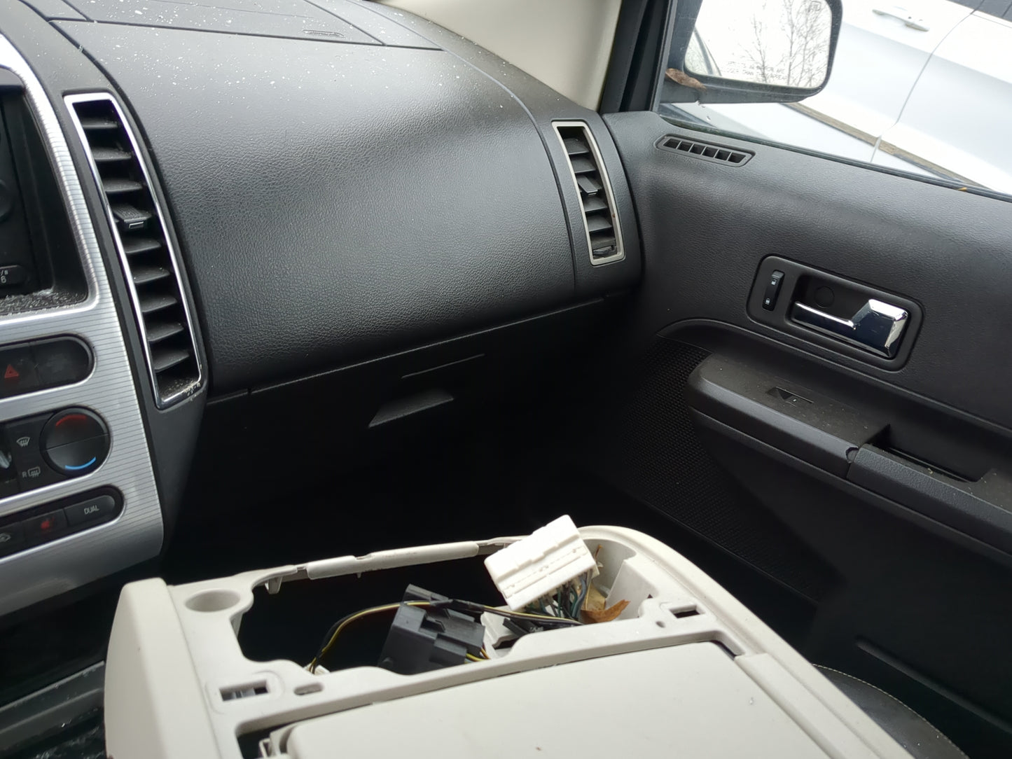 2007 Ford Edge Passenger Glove Box Door Storage Compartment - Oemusedautoparts1.com
