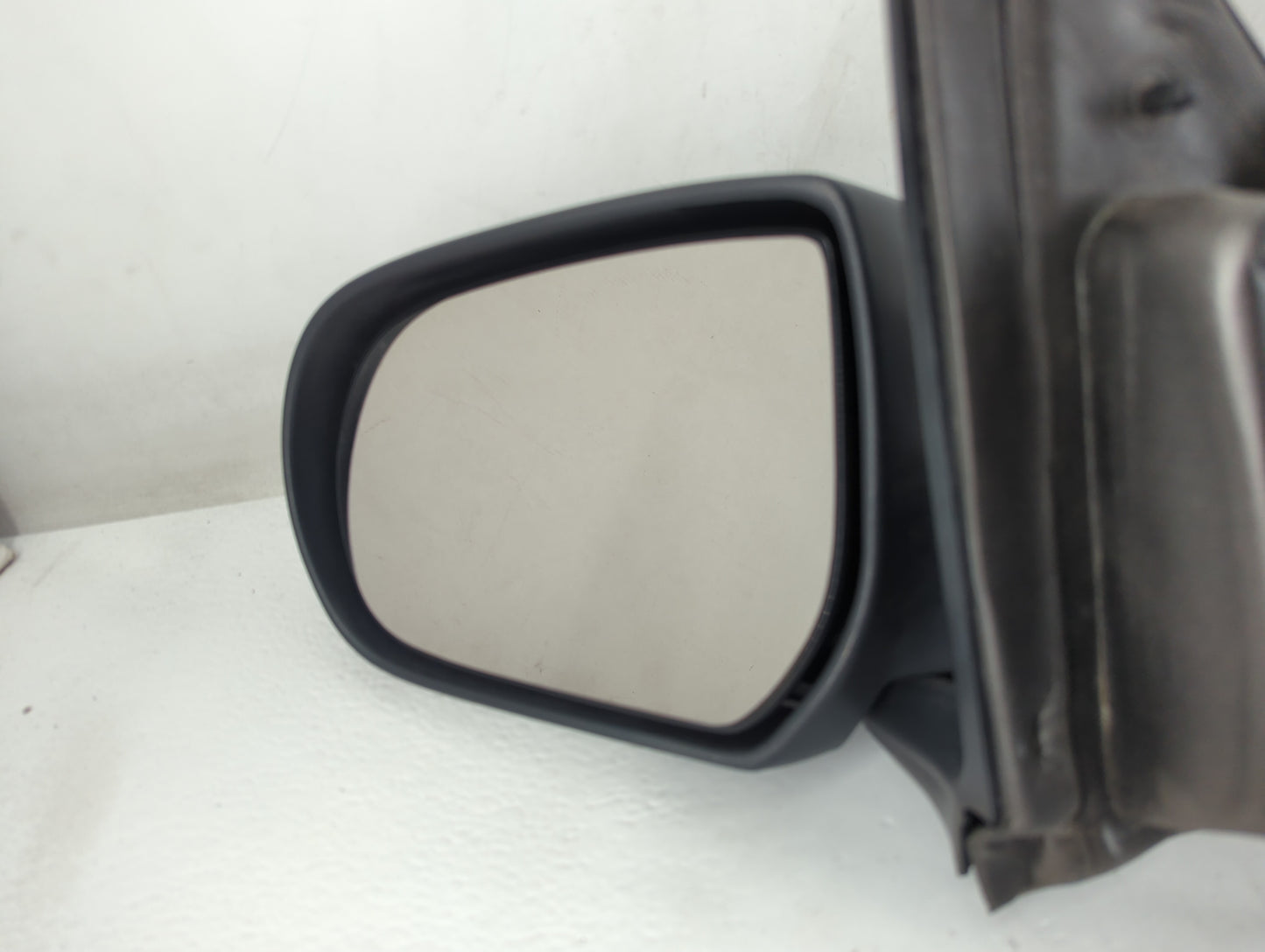 2001-2007 Ford Escape Side Mirror Replacement Driver Left View Door Mirror Fits Fits 2001 2002 2003 2004 2005 2006 2007 OEM