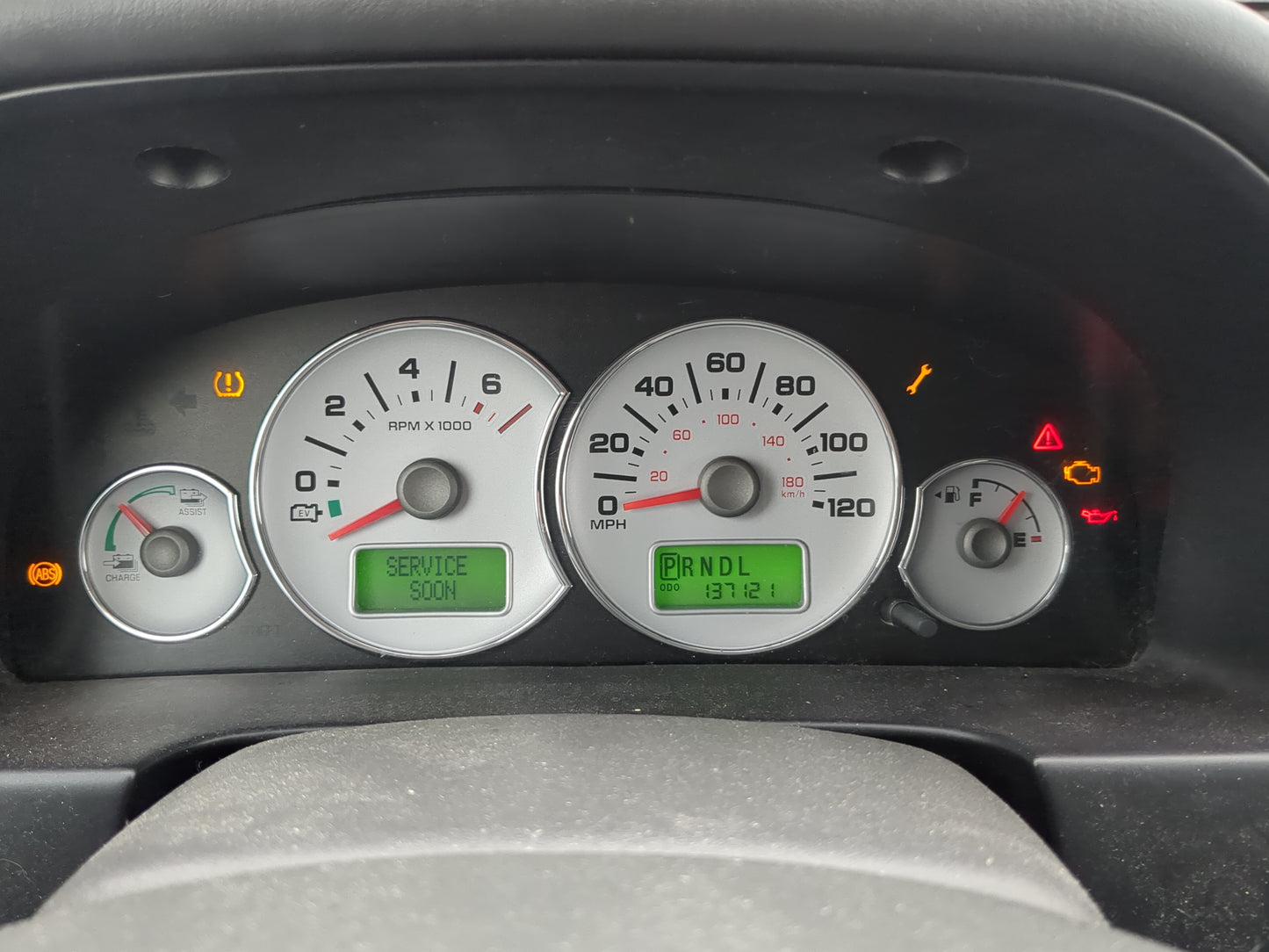 2006-2007 Ford Escape Instrument Cluster Speedometer Gauges Fits Fits 2006 2007 OEM Used Auto Parts - Oemusedautoparts1.com