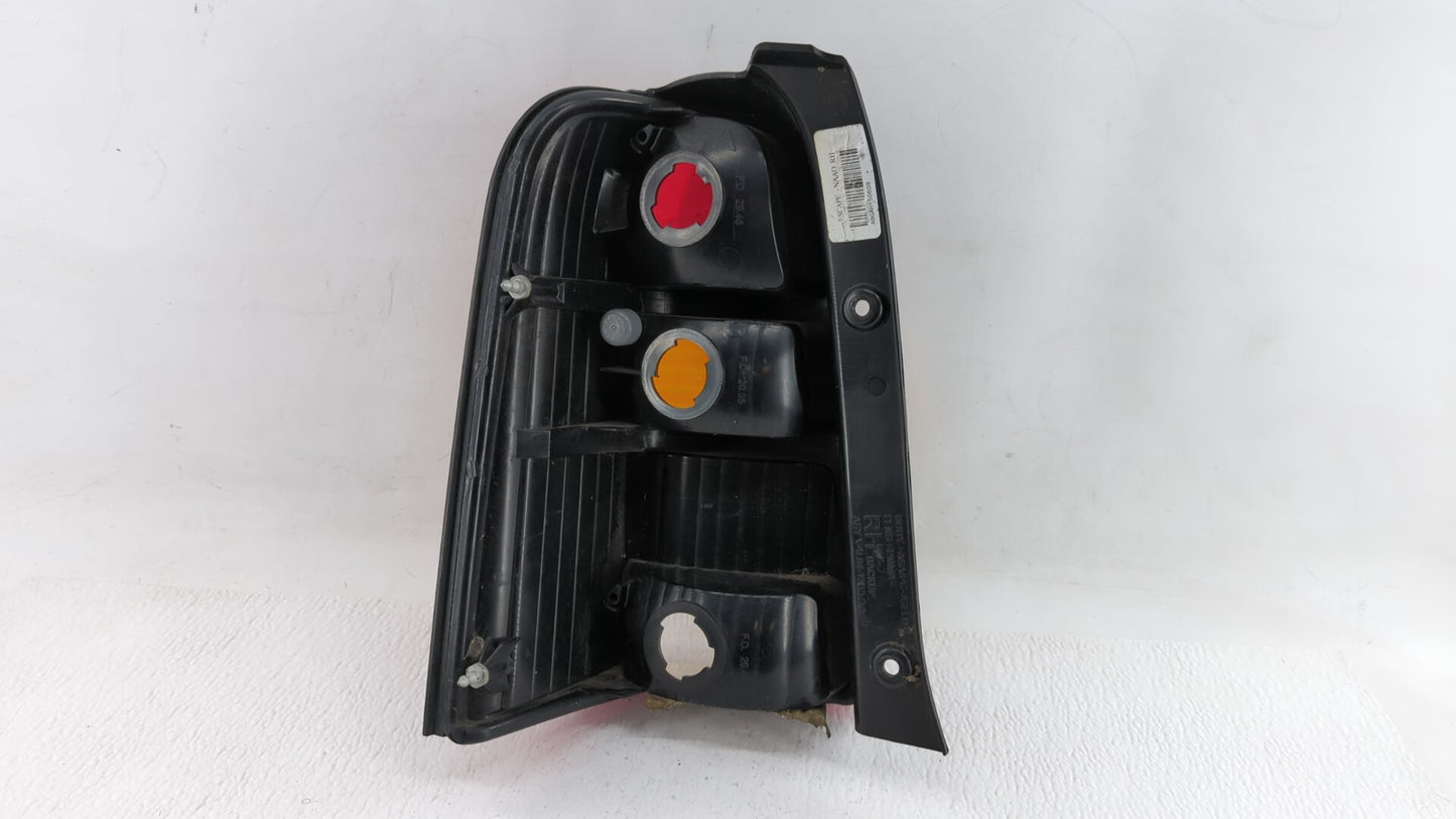 2001-2007 Ford Escape Tail Light Assembly Passenger Right OEM P/N:1L84-13B504-D 4L84-13B504-D Fits OEM Used Auto Parts - Oem