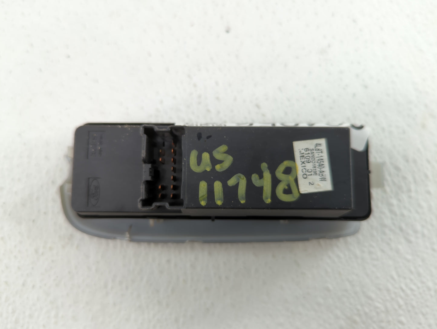 2001-2007 Ford Escape Master Power Window Switch Replacement Driver Side Left P/N:4L8T-14540-ABW Fits OEM Used Auto Parts -