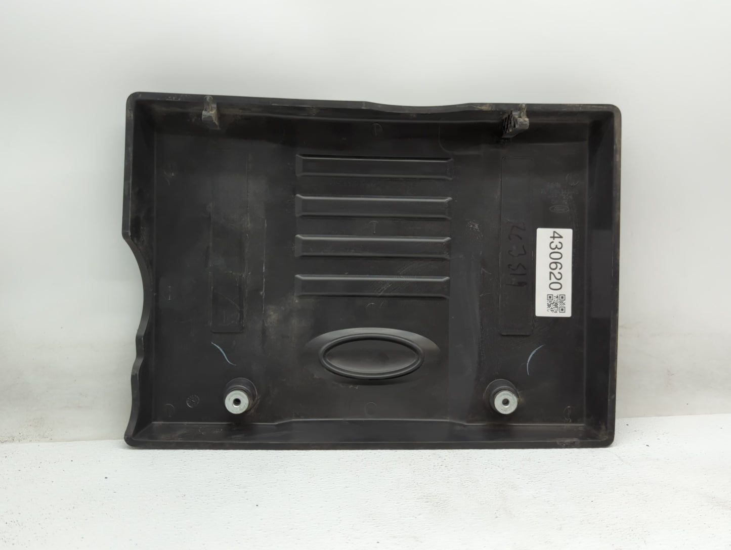 2007 Ford Expedition Engine Cover - Oemusedautoparts1.com