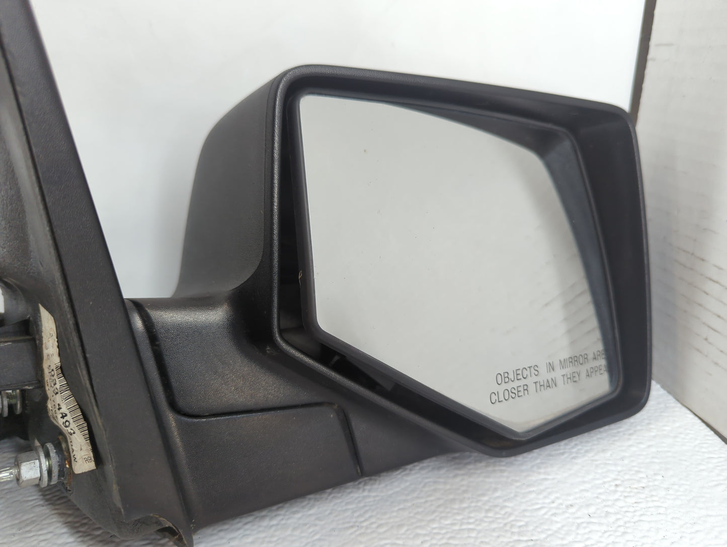2007 Ford Explorer Driver Left Side View Manual Door Mirror Black - Oemusedautoparts1.com