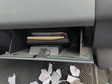 2007 Ford F-150 Passenger Glove Box Door Storage Compartment
