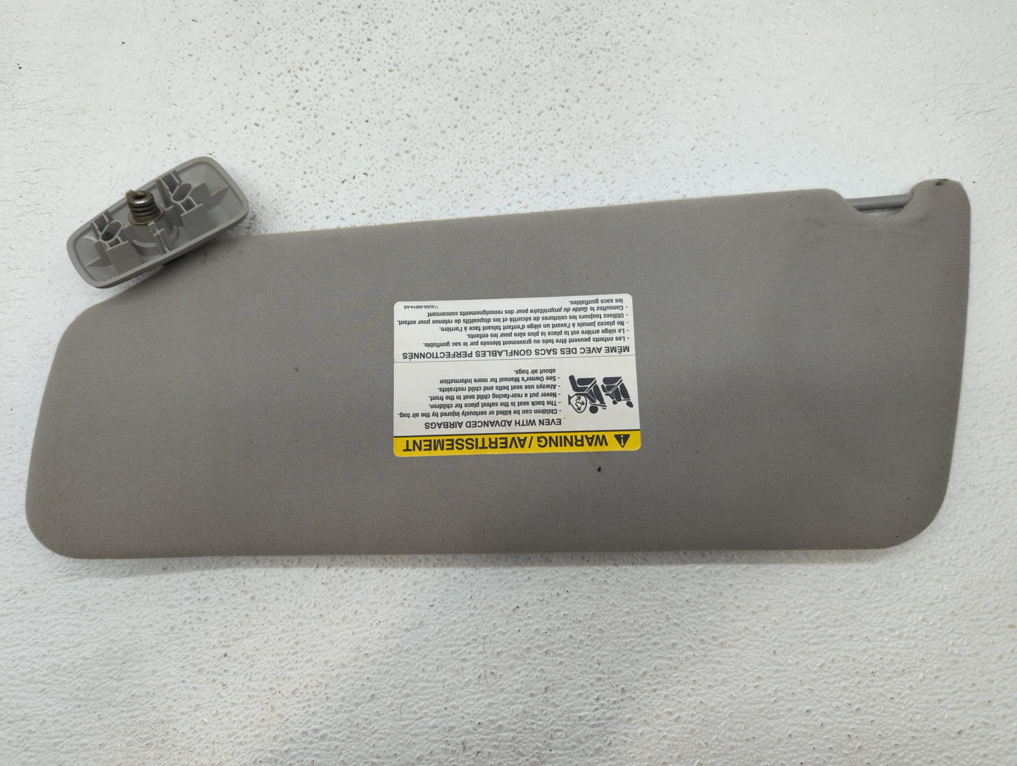 2004-2008 Ford F-150 Sun Visor Shade Replacement Passenger Right Mirror Fits Fits 2004 2005 2006 2007 2008 OEM Used Auto Par