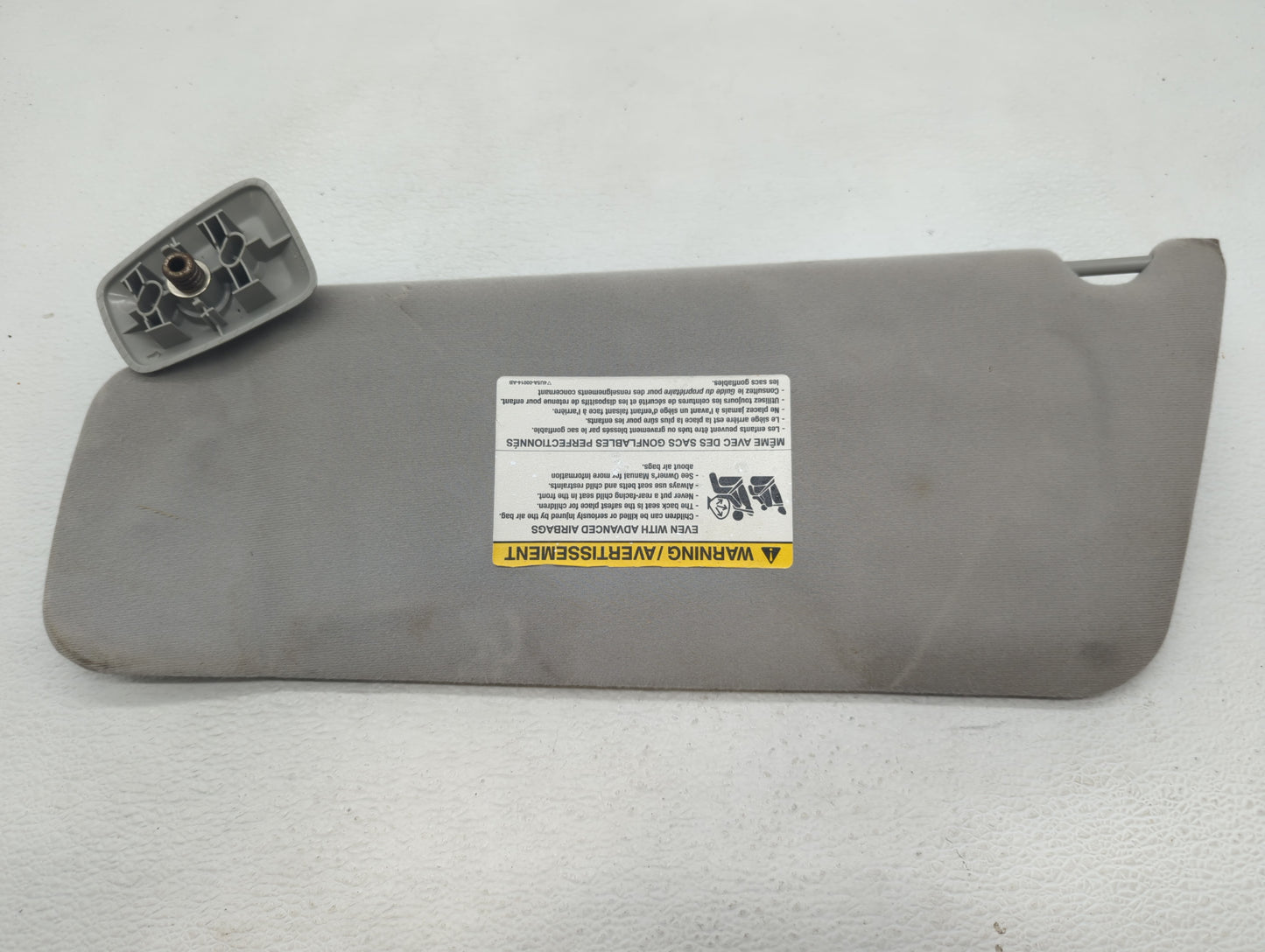 2004-2008 Ford F-150 Sun Visor Shade Replacement Passenger Right Mirror Fits Fits 2004 2005 2006 2007 2008 OEM Used Auto Par