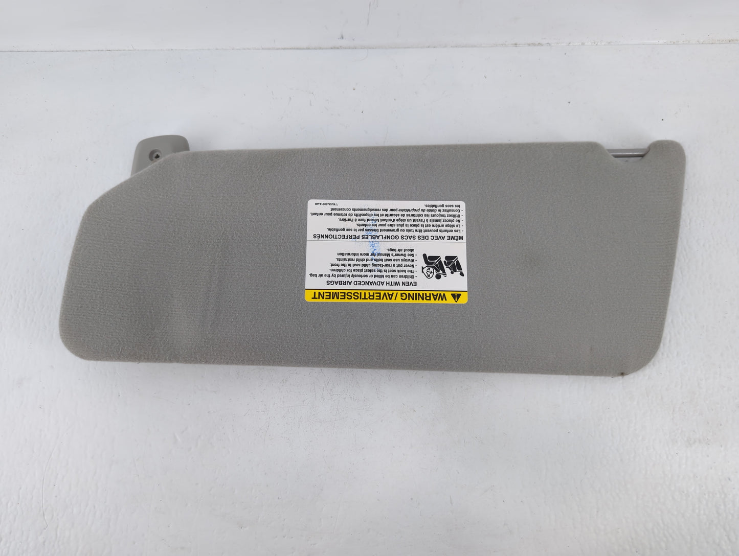 2004-2008 Ford F-150 Sun Visor Shade Replacement Passenger Right Mirror Fits Fits 2004 2005 2006 2007 2008 OEM Used Auto Par
