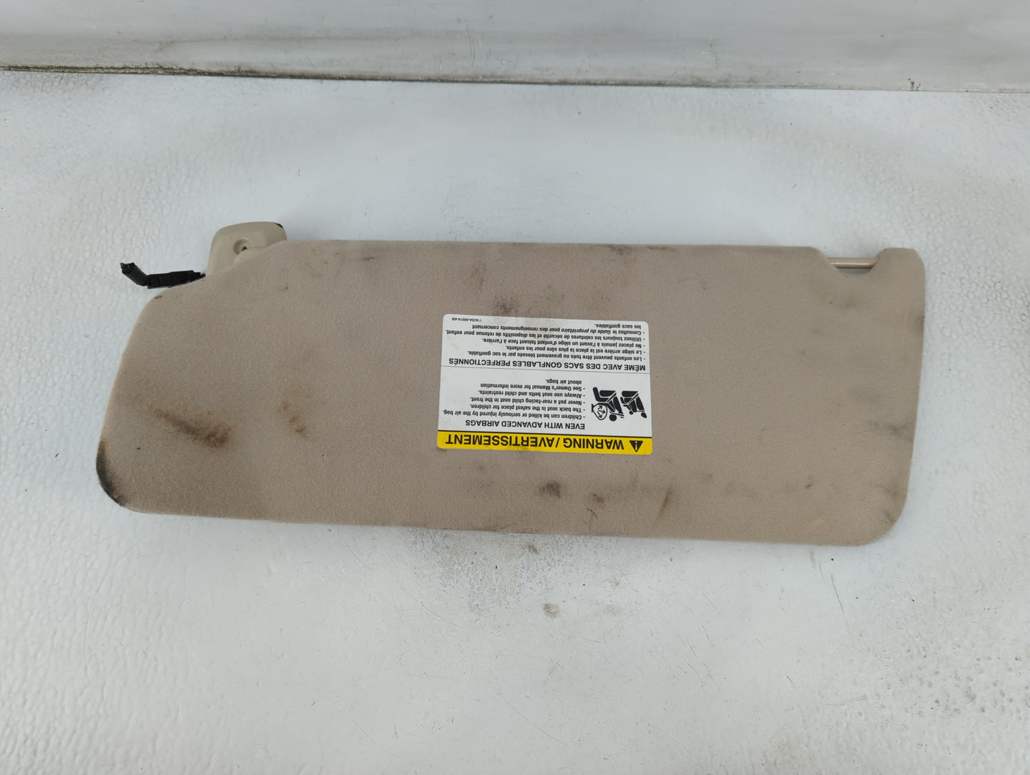 2004-2008 Ford F-150 Sun Visor Shade Replacement Passenger Right Mirror Fits Fits 2004 2005 2006 2007 2008 OEM Used Auto Par
